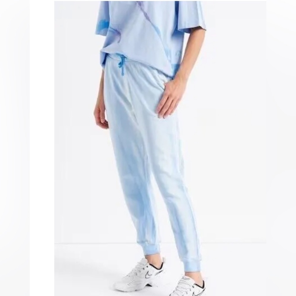 Nike Women's Yoga Luxe Jogger Blue White Tie Dye Sz Medium